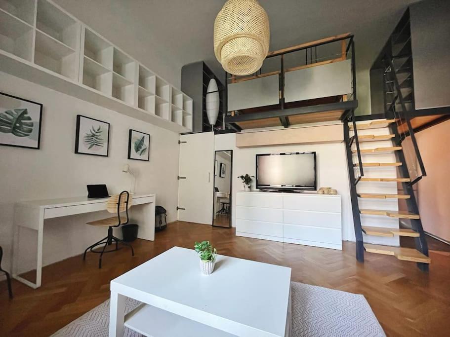 Stefanka Apartment Old Town Μπρατισλάβα Εξωτερικό φωτογραφία